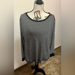 Lauren 2X long-sleeved EUC striped top with faux suede elbow patches